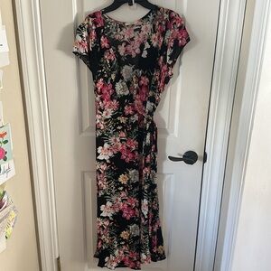 Flower print, boho chic wrap dress